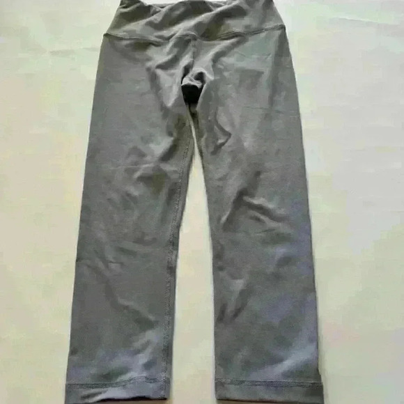 90 Degree by Reflex Light Purple Capri Leggings - Picture 2 of 5